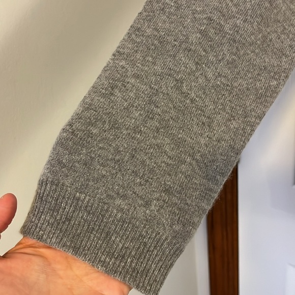 Talbots Gray Wool Blend Cardigan with Silver Sparkly Front - Women’s Size XL - Picture 3 of 11